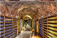 ������߅���[����һ�����صķ��ն��ƽ�